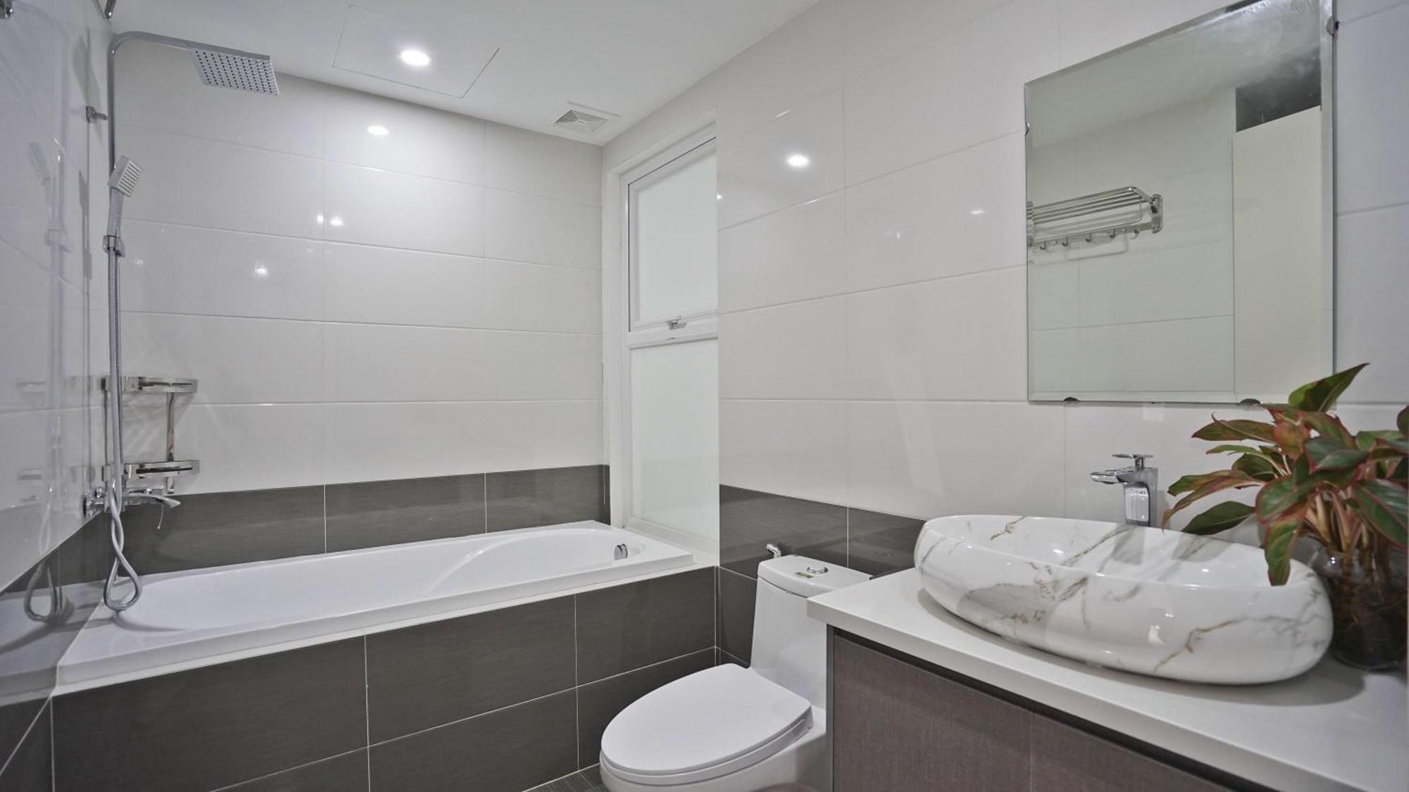 10 - Comfortable For Expart Hanoi